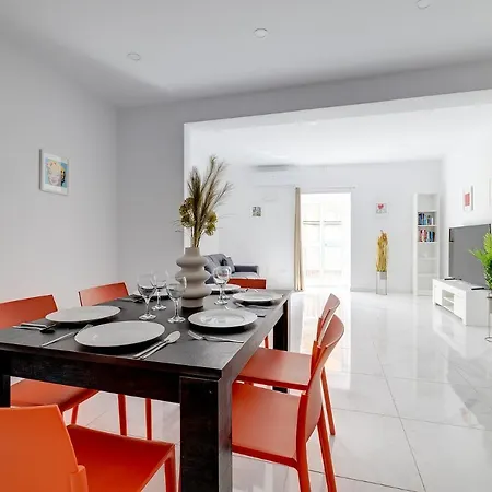 Apartment Modern Family Retreat In Gzira Sliema