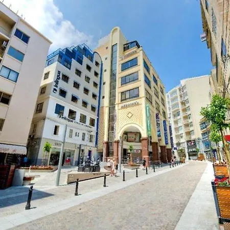 Modern Family Retreat In Gzira *