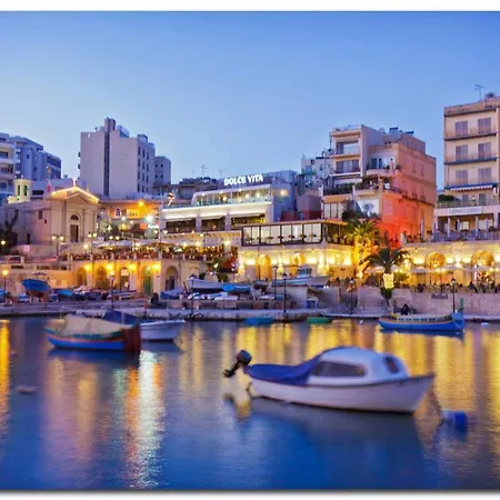 Lägenhet Modern Family Retreat In Gzira Sliema